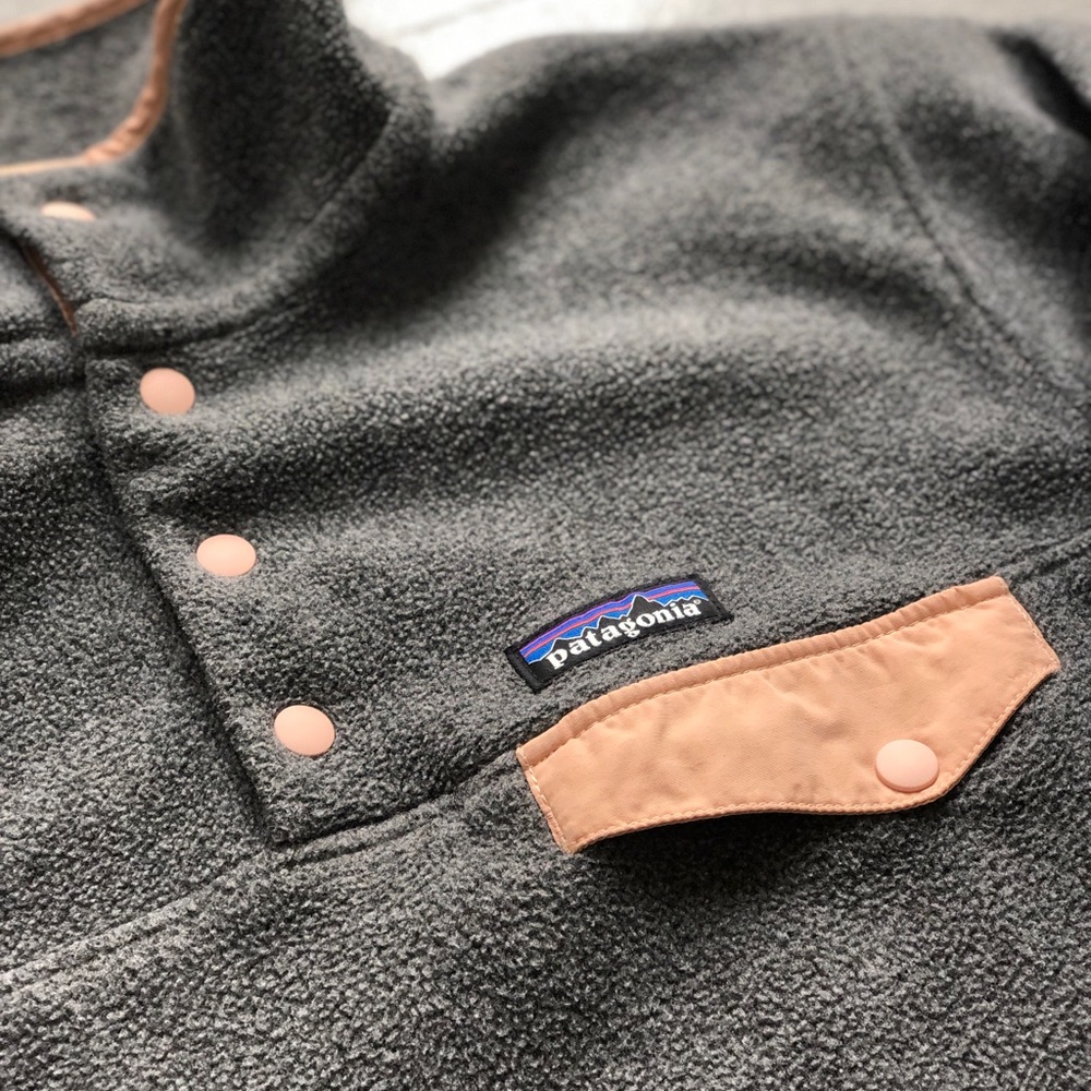 Patagonia Womens Grey Pink TSnap Synchilla Sz S